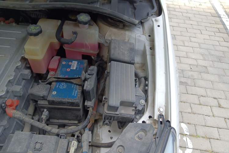 Used BYD e5 2017 300 Prestige Edition Engine Bay Left