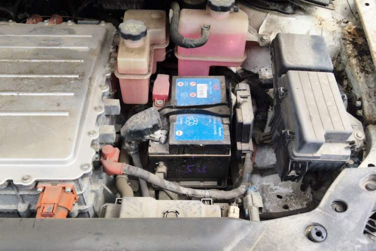 Used BYD e5 2017 300 Prestige Edition Engine Bay Left