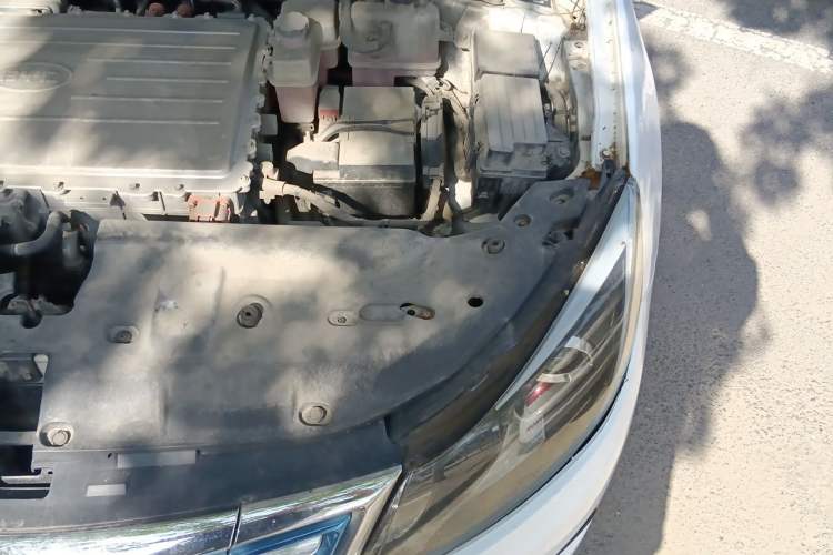 Used BYD e5 2017 300 e-Comfort Edition Engine Bay Left
