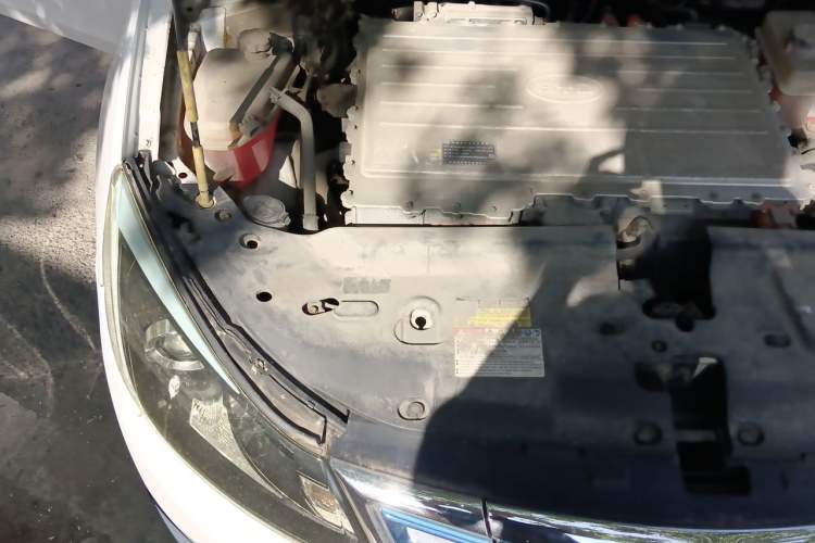 Used BYD e5 2017 300 e-Comfort Edition Engine Bay Right