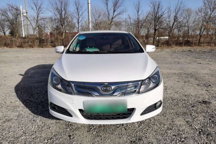 Used BYD e5 2017 300 Prestige Edition Exterior 1