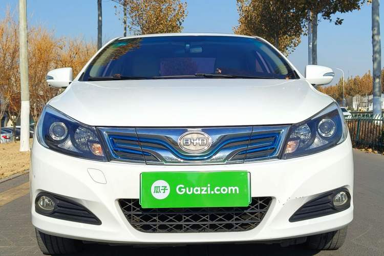 Used BYD e5 2017 300 Prestige Edition Exterior 1