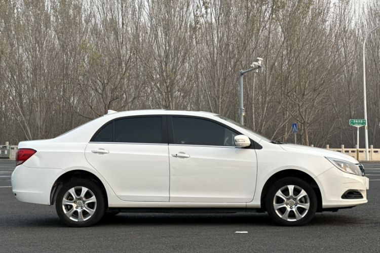 Used BYD e5 2017 300 Prestige Edition Exterior 3