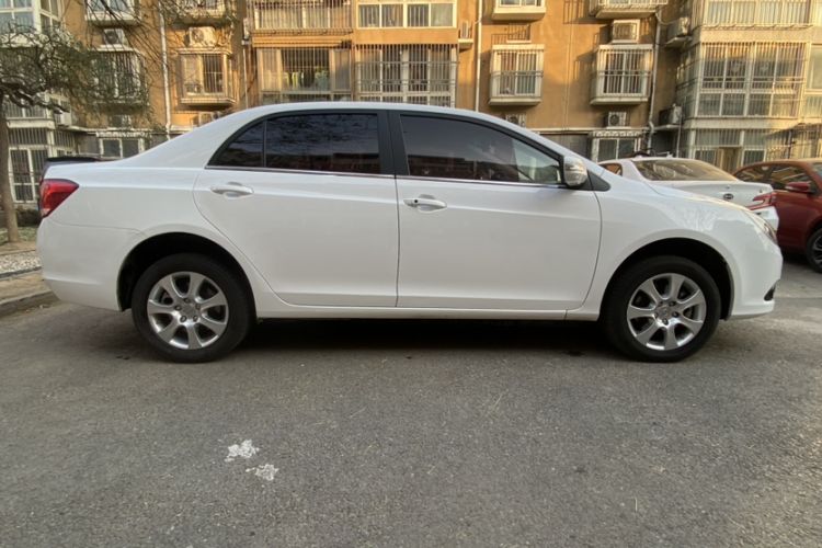 Used BYD e5 2017 300 Prestige Edition Exterior 4