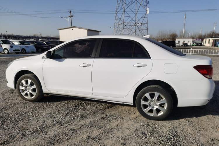 Used BYD e5 2017 300 Prestige Edition Exterior 5