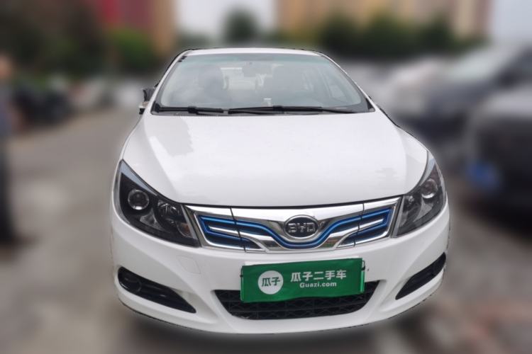 Used BYD e5 2017 300 Prestige Edition Front