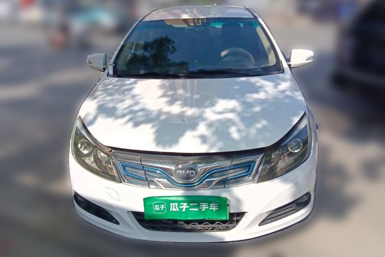 Used BYD e5 2017 300 e-Comfort Edition Front