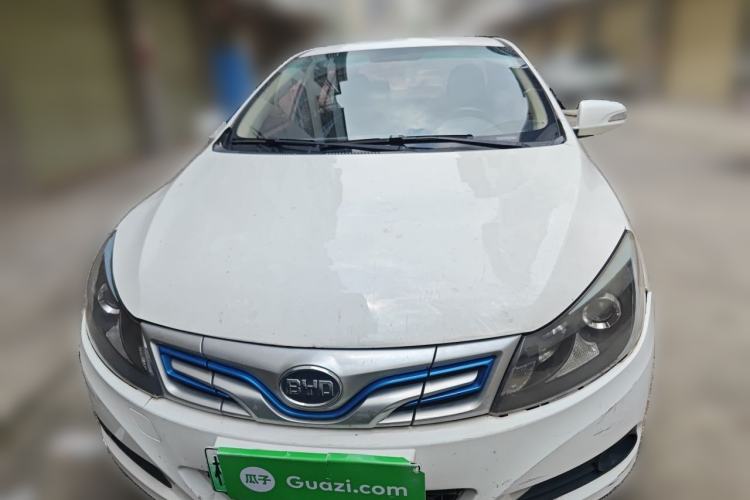 Used BYD e5 2017 300 e-Comfort Edition Front