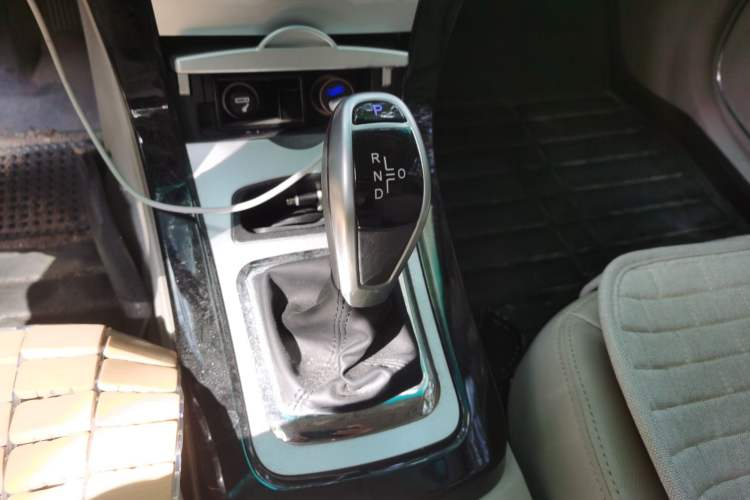 Used BYD e5 2017 300 Prestige Edition Gear Lever