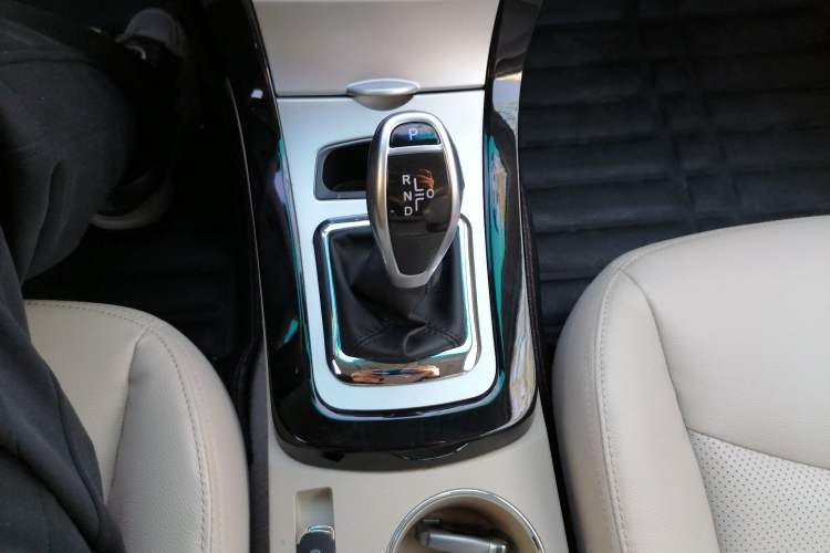 Used BYD e5 2017 300 Prestige Edition Gear Lever