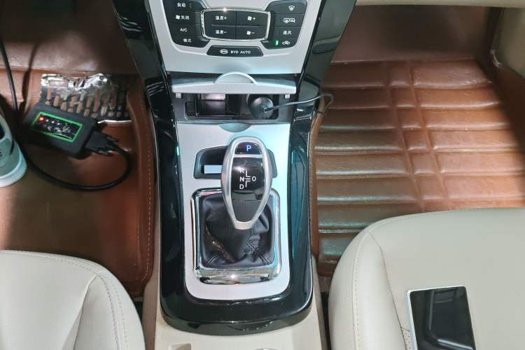 Used BYD e5 2017 300 Prestige Edition Gear Lever