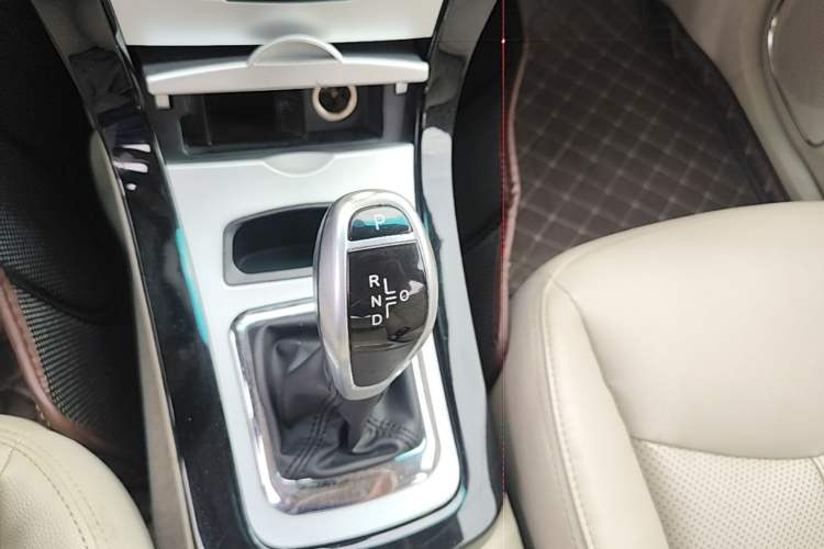 Used BYD e5 2017 300 Prestige Edition Gear Lever