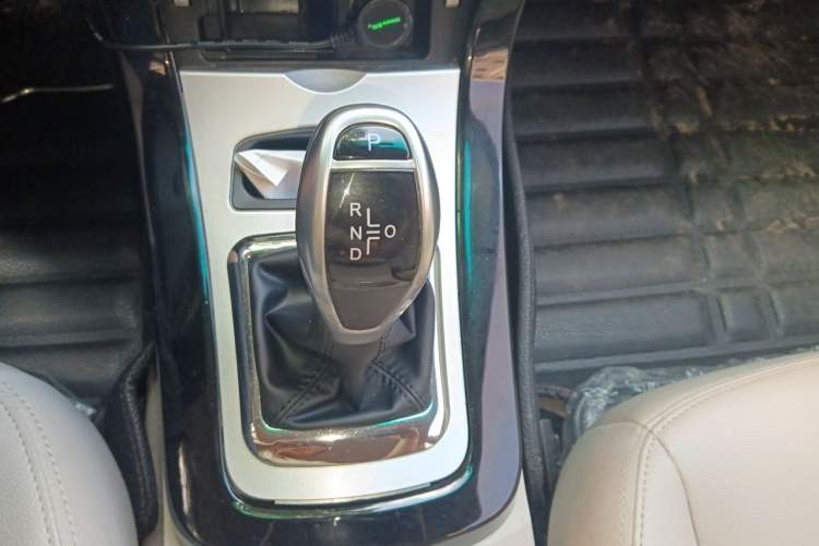 Used BYD e5 2017 300 Prestige Edition Gear Lever