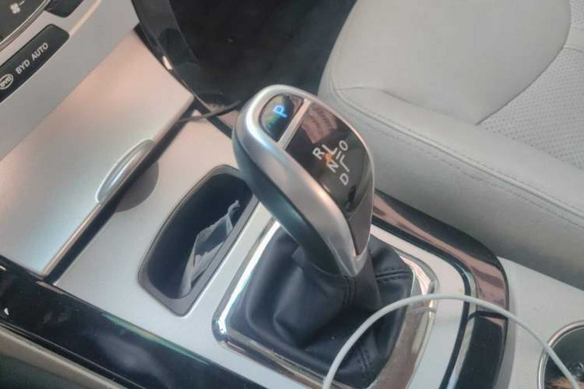 Used BYD e5 2017 300 Prestige Edition Gear Lever