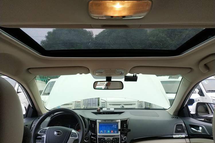 Used BYD e5 2017 300 Prestige Edition Headliner