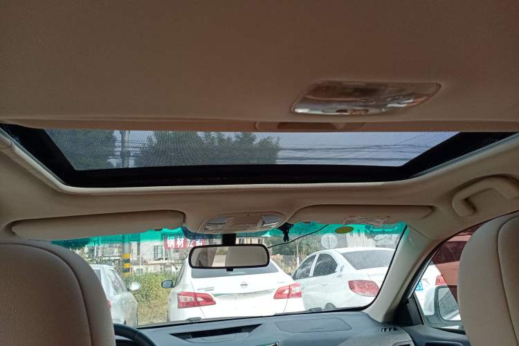 Used BYD e5 2017 300 Prestige Edition Headliner