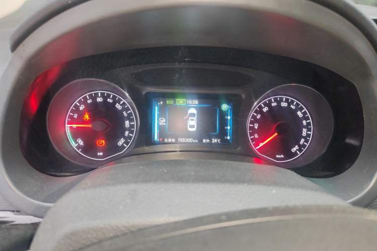 Used BYD e5 2017 300 Prestige Edition Instrument Cluster