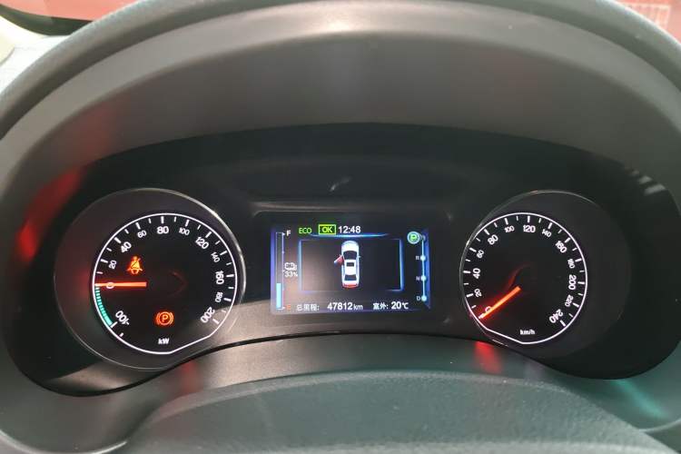 Used BYD e5 2017 300 Prestige Edition Instrument Cluster