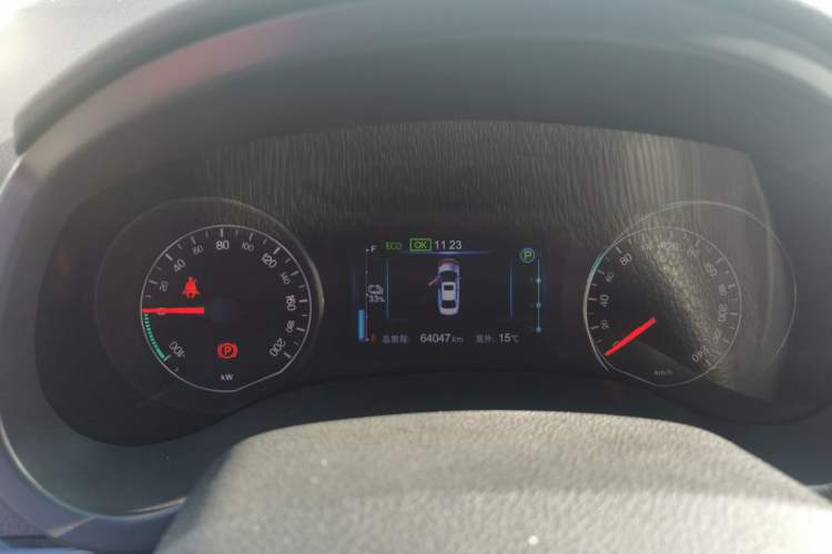 Used BYD e5 2017 300 Prestige Edition Instrument Cluster