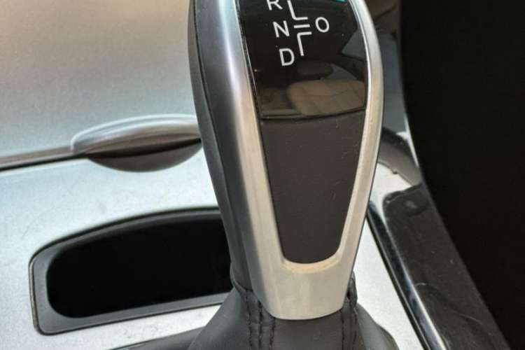 Used BYD e5 2017 300 Prestige Edition Interior 2