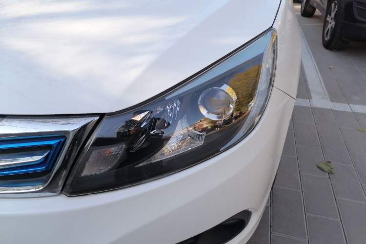 Used BYD e5 2017 300 Prestige Edition Left Front Headlight