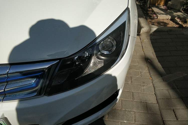 Used BYD e5 2017 300 e-Comfort Edition Left Front Headlight
