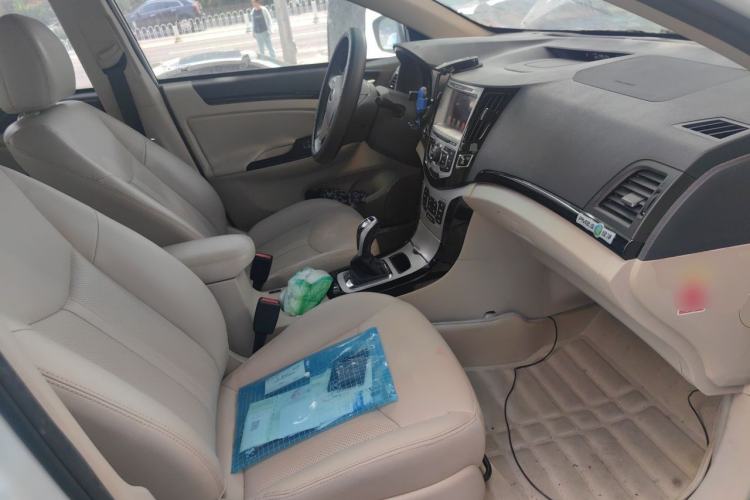 Used BYD e5 2017 300 Prestige Edition Left Front Seat