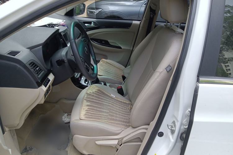 Used BYD e5 2017 300 Prestige Edition Left Front Seat