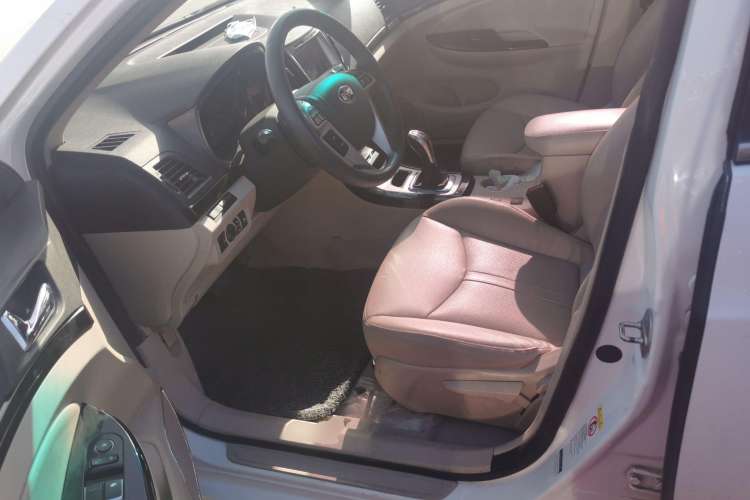 Used BYD e5 2017 300 Prestige Edition Left Front Seat
