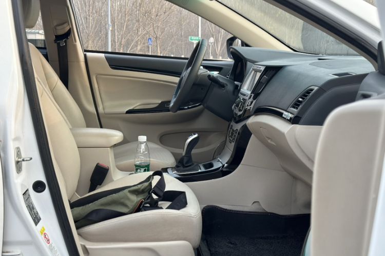 Used BYD e5 2017 300 Prestige Edition Left Front Seat