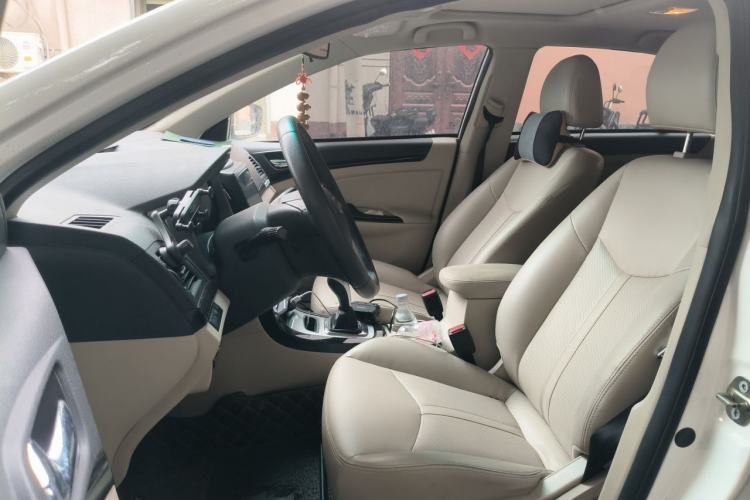 Used BYD e5 2017 300 Prestige Edition Left Front Seat