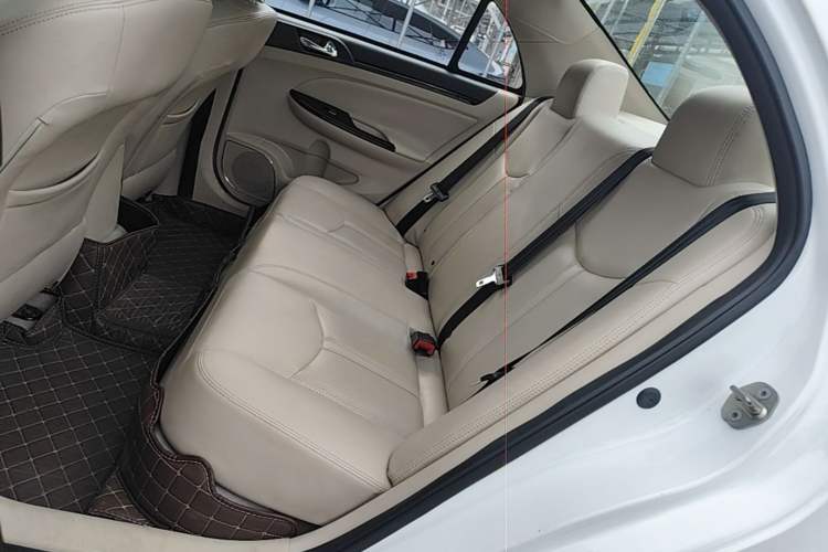 Used BYD e5 2017 300 Prestige Edition Left Rear Seat