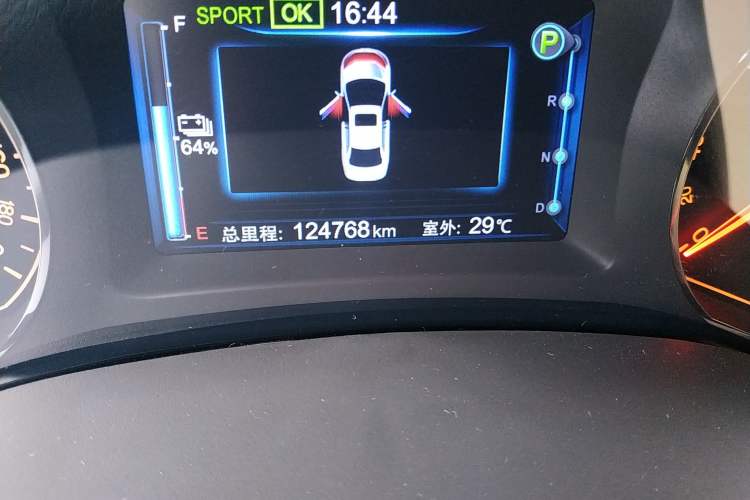Used BYD e5 2017 300 Prestige Edition Odometer Close Up