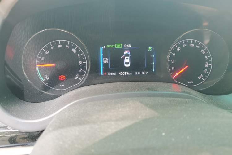 Used BYD e5 2017 300 Prestige Edition Odometer Close Up