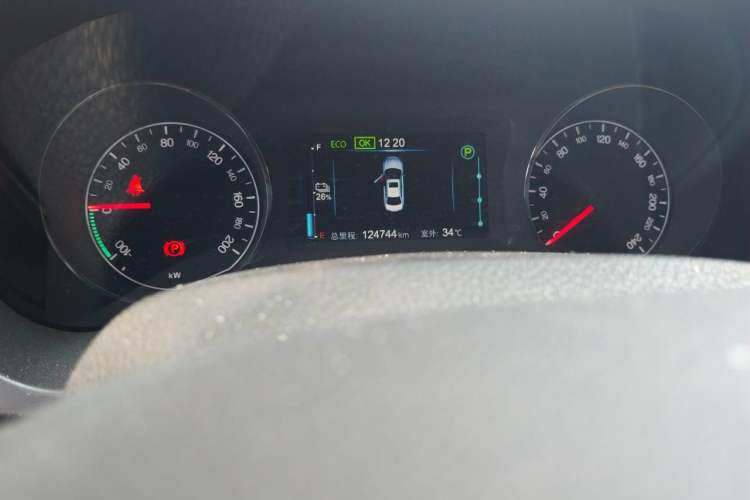 Used BYD e5 2017 300 Prestige Edition Odometer Close Up