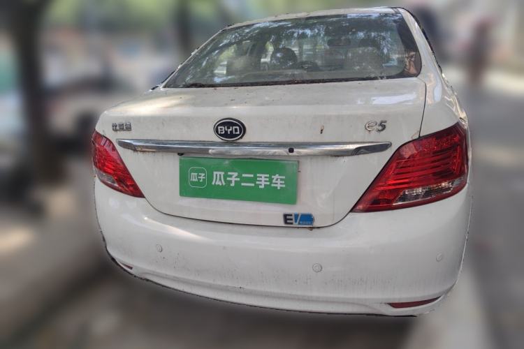 Used BYD e5 2017 300 Prestige Edition Rear