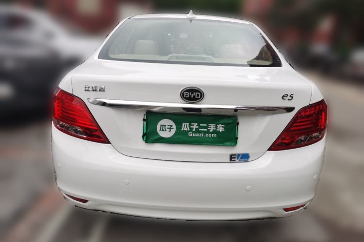 Used BYD e5 2017 300 Prestige Edition Rear