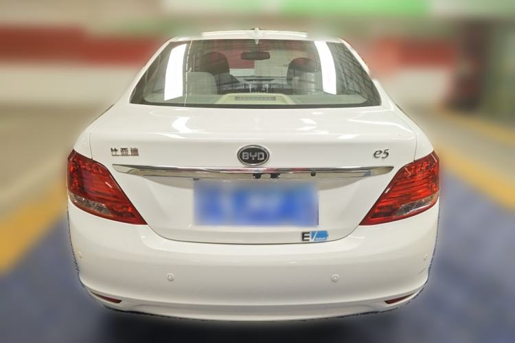 Used BYD e5 2017 300 Prestige Edition Rear