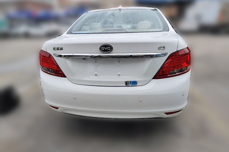 Used BYD e5 2017 300 Prestige Edition Rear
