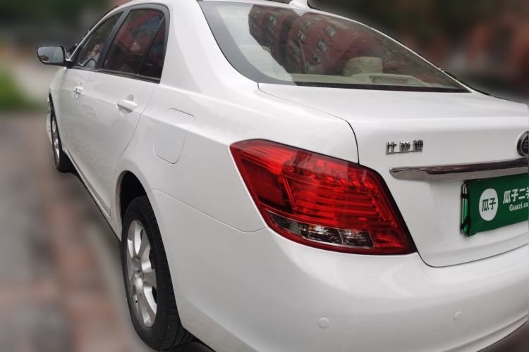 Used BYD e5 2017 300 Prestige Edition Rear Left 45 Deg