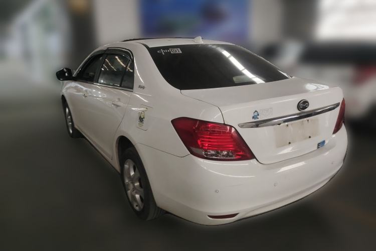 Used BYD e5 2017 300 Prestige Edition Rear Left 45 Deg