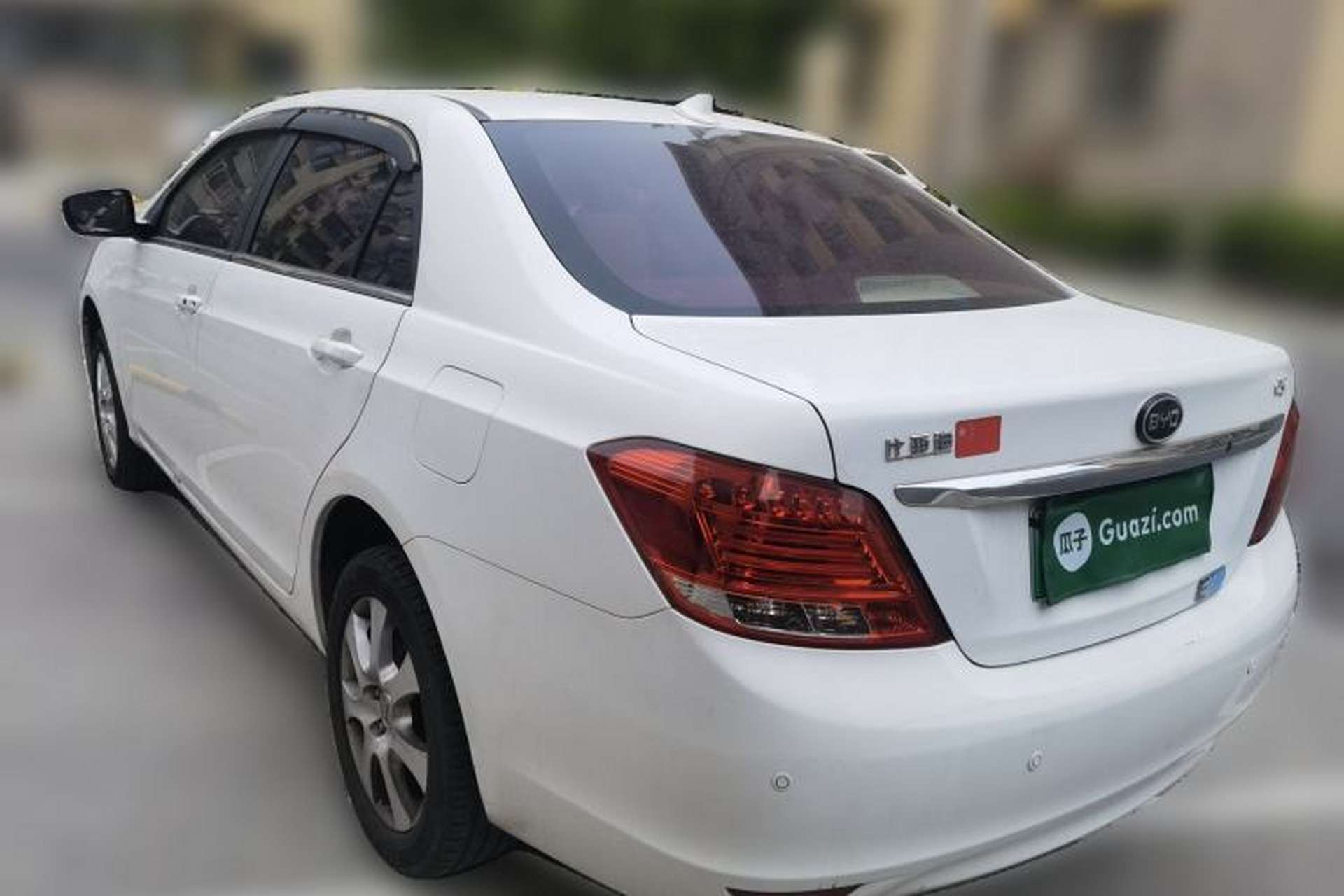 Used BYD e5 2017 300 Prestige Edition Rear Left 45 Deg