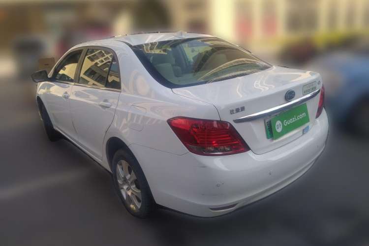Used BYD e5 2017 300 Prestige Edition Rear Left 45 Deg