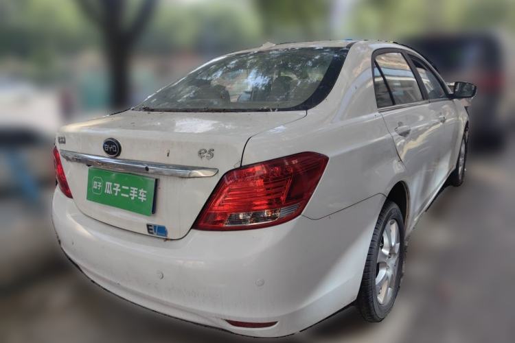Used BYD e5 2017 300 Prestige Edition Rear Right 45 Deg