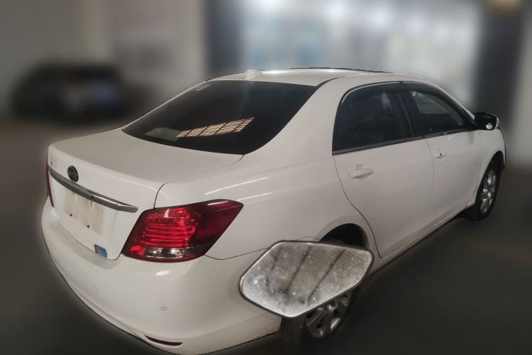 Used BYD e5 2017 300 Prestige Edition Rear Right 45 Deg