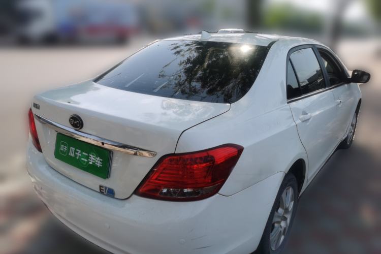 Used BYD e5 2017 300 Prestige Edition Rear Right 45 Deg