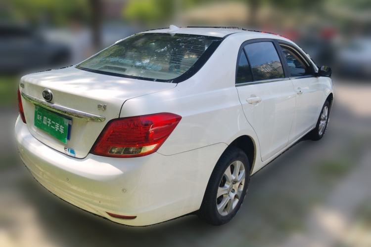 Used BYD e5 2017 300 Prestige Edition Rear Right 45 Deg