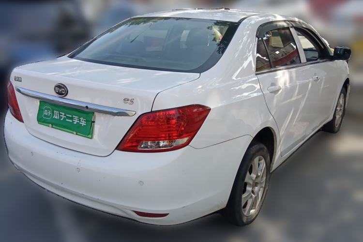 Used BYD e5 2017 300 e-Comfort Edition Rear Right 45 Deg