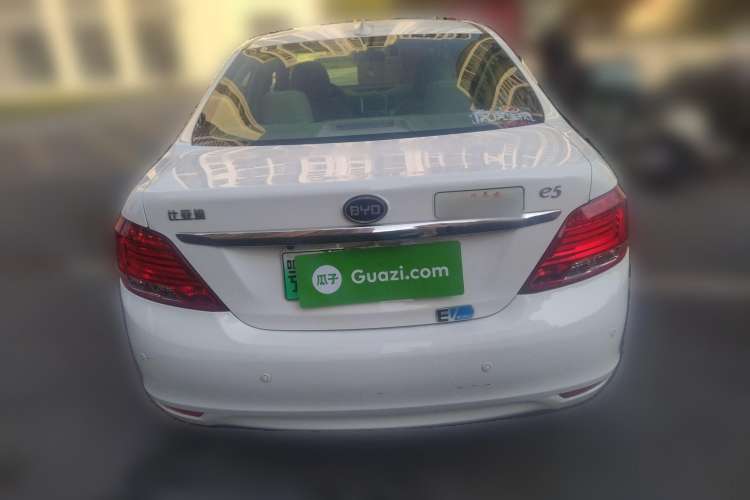 Used BYD e5 2017 300 Prestige Edition Rear