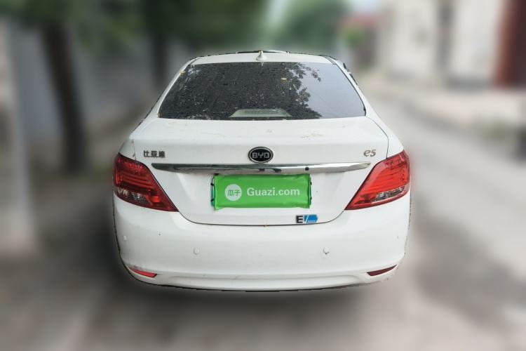 Used BYD e5 2017 300 Prestige Edition Rear